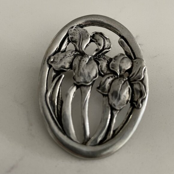 Seagull Canada Vintage Pewter Metal Floral Motif Oval Brooch - Picture 4 of 4